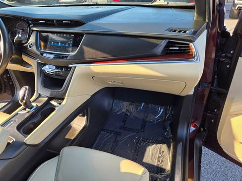 Used 2017 Cadillac XT5 Luxury image 66