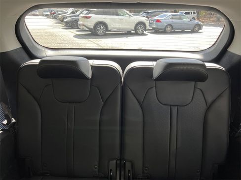 Used 2022 Kia Sorento SX image 19