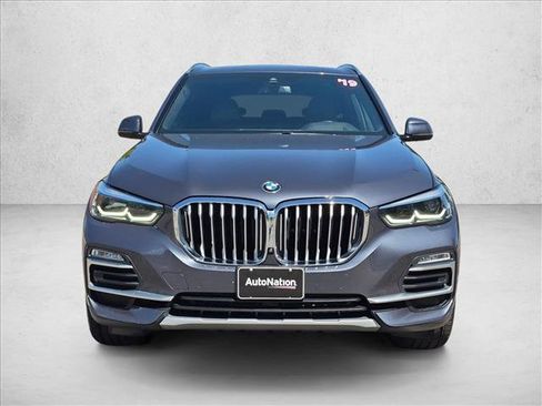 Used 2019 BMW X5 xDrive40i w/ Premium Package 2 AWD/4WD image 2