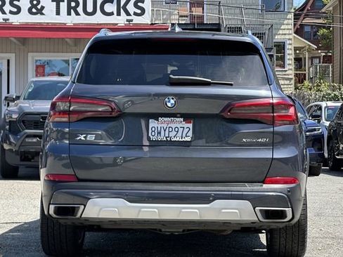 Used 2021 BMW X5 xDrive40i w/ Premium Package 3 AWD/4WD image 5