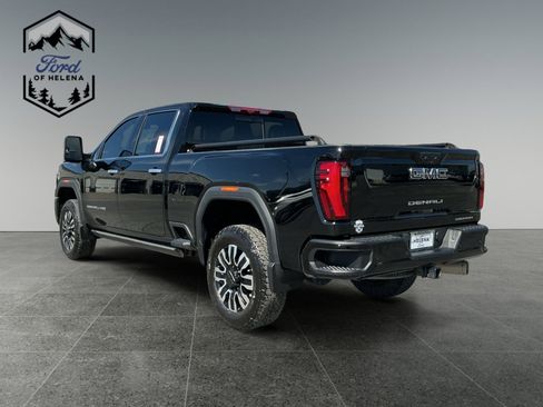 Used 2025 GMC Sierra 3500 Denali Ultimate AWD/4WD image 3