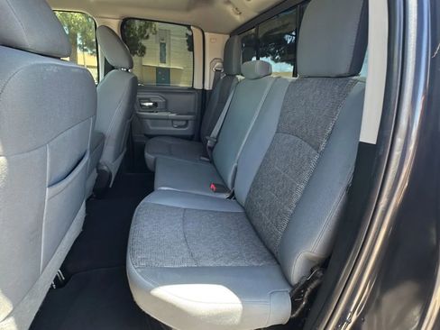 Used 2018 RAM 1500 Big Horn RWD image 9