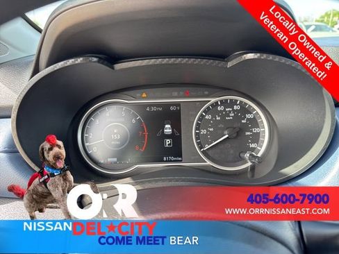Used 2025 Nissan Versa SV w/ Trunk Package FWD image 17