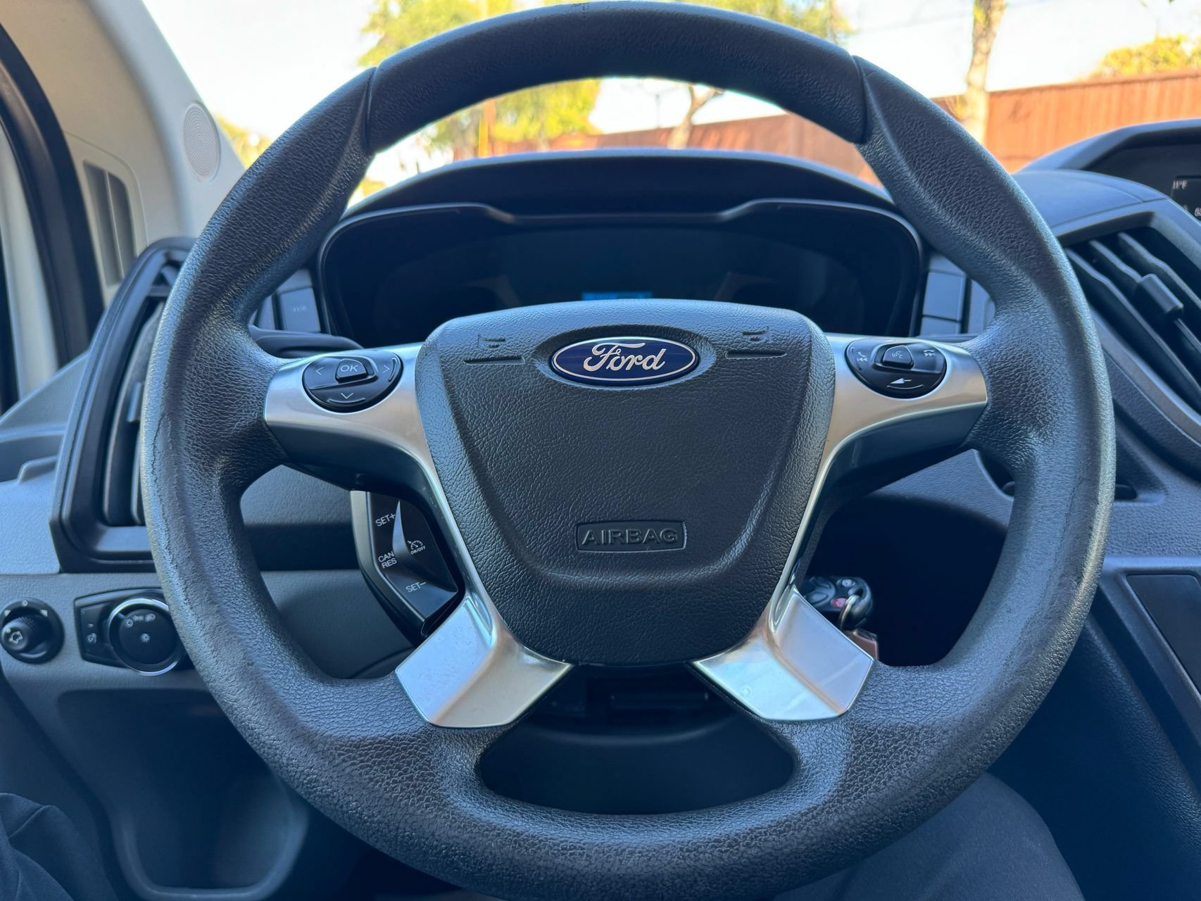 Used 2018 Ford Transit 350 XL RWD image 14