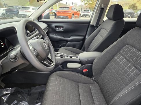 Certified 2025 Honda HR-V LX image 26