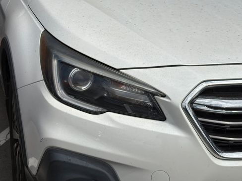 Used 2019 Subaru Outback 3.6R Limited w/ Popular Package #2 AWD/4WD image 4