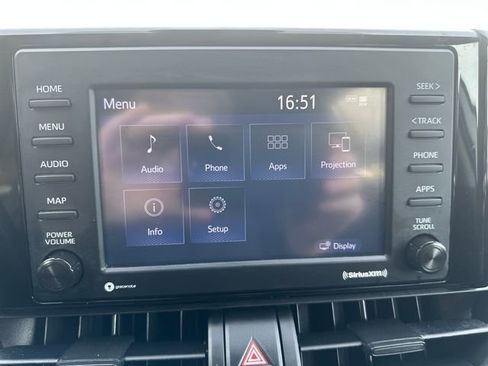 Used 2022 Toyota RAV4 XLE AWD/4WD image 15