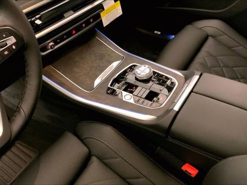 New 2026 BMW X5 xDrive50e w/ Executive Package image 6