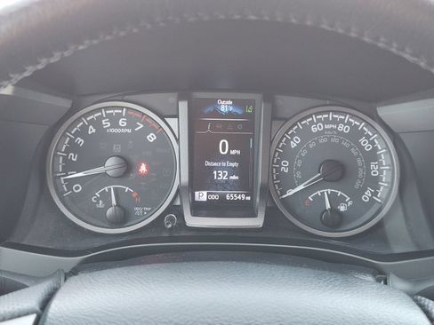 Used 2023 Toyota Tacoma TRD Sport w/ Technology Package RWD image 16