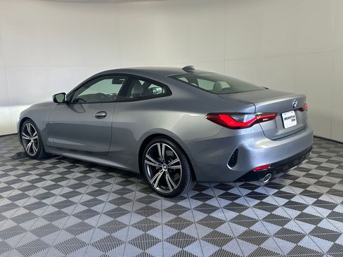 Used 2023 BMW 430i Coupe w/ Premium Package image 3