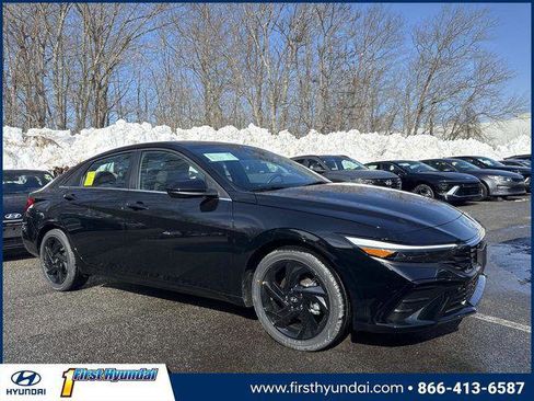 New 2026 Hyundai Elantra SEL Sport Premium image 1