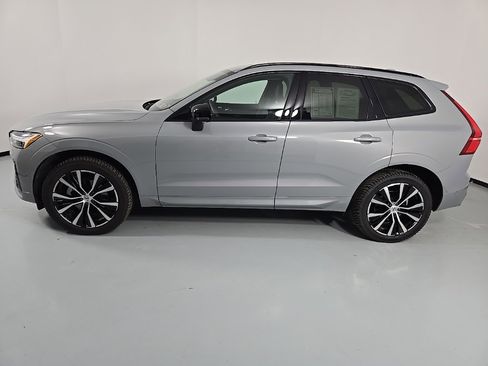 Used 2024 Volvo XC60 B5 Plus w/ Climate Package image 4