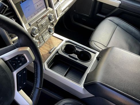 Used 2019 Ford F250 Lariat w/ FX4 Off-Road Package AWD/4WD image 15