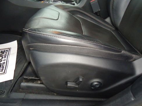 Used 2021 Jeep Cherokee Latitude Lux w/ Comfort/Convenience Group image 26