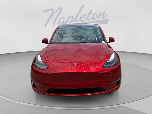Used 2024 Tesla Model Y Long Range AWD/4WD image 9