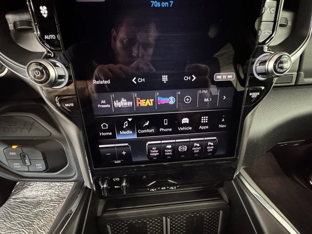 New 2026 RAM 2500 Laramie AWD/4WD image 3
