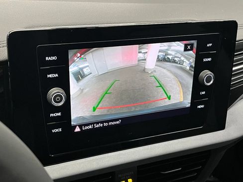 New 2026 Volkswagen Jetta SE FWD image 28