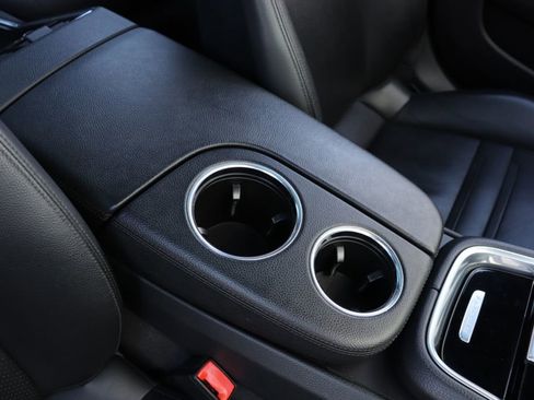 Used 2019 Porsche Panamera 4 image 53