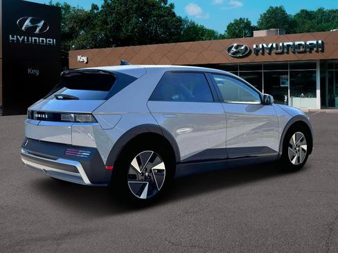 New 2026 Hyundai Ioniq 5 SEL image 13