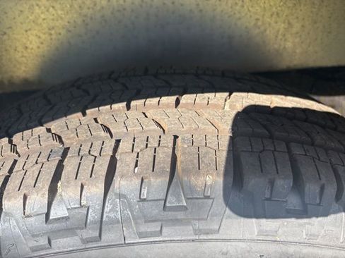 Used 2024 Chevrolet Brightdrop 400 w/ Commercial Equipment Package image 8