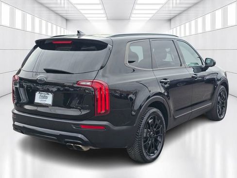 Used 2021 Kia Telluride SX w/ SX Prestige Package image 5