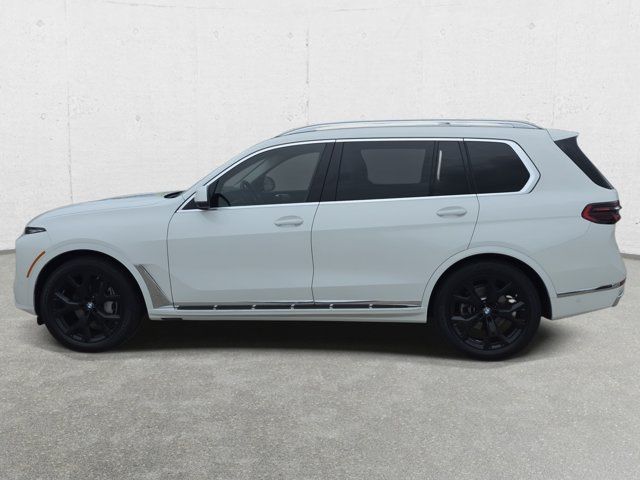 Used 2026 BMW X7 xDrive40i AWD/4WD image 8