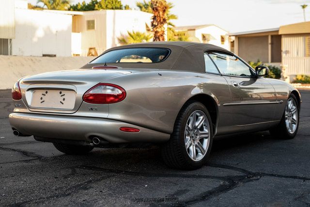 Used 2000 Jaguar XK8 Convertible RWD image 18
