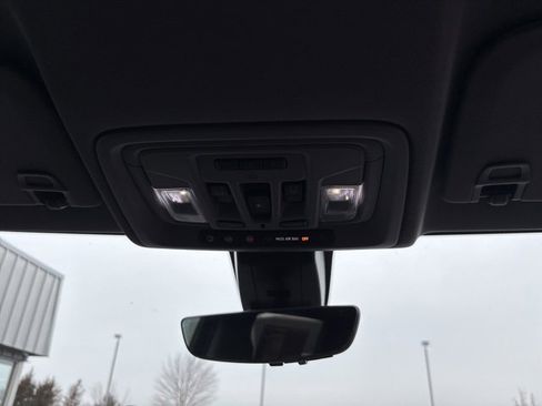 Used 2021 GMC Sierra 2500 Denali w/ Denali Ultimate Package image 9