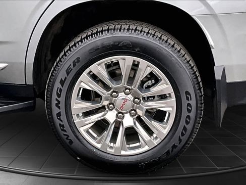 Used 2024 GMC Yukon Denali image 36