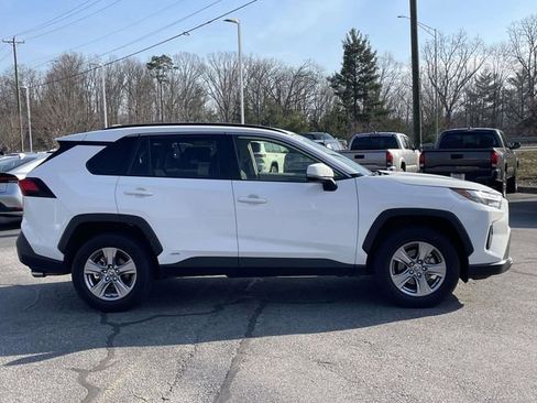 Used 2023 Toyota RAV4 XLE w/ Convenience Package image 6