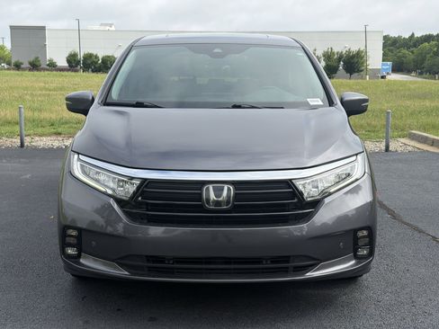 Used 2023 Honda Odyssey Touring image 3