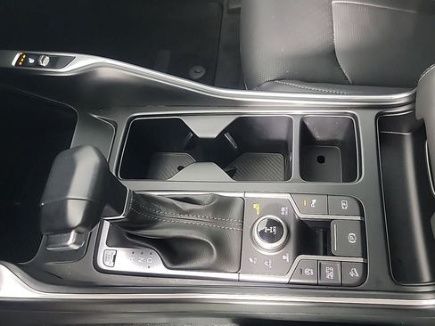 Used 2025 Kia Sorento EX w/ Panoramic Sunroof Package image 36