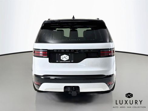 Used 2025 Land Rover Discovery Dynamic SE AWD/4WD image 7