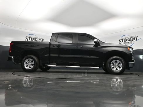 Used 2025 Chevrolet Silverado 1500 LT RWD image 30