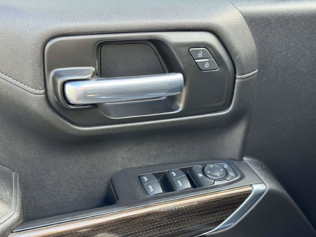 Used 2021 Chevrolet Silverado 1500 LT AWD/4WD image 19