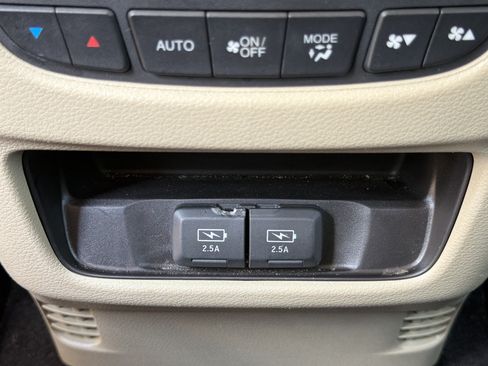 Used 2020 Acura MDX SH-AWD w/ Technology Package image 24