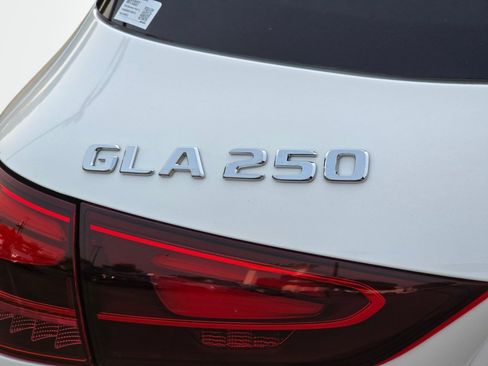 New 2026 Mercedes-Benz GLA 250 4MATIC image 30