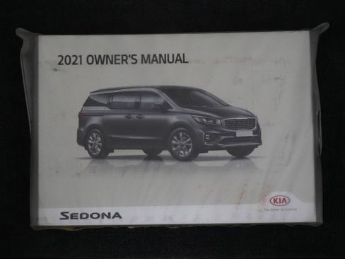 Used 2021 Kia Sedona LX image 24