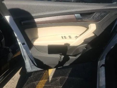 Used 2022 Audi Q5 2.0T Premium image 10