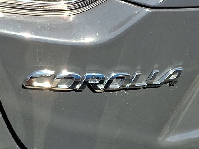Used 2024 Toyota Corolla LE FWD image 9