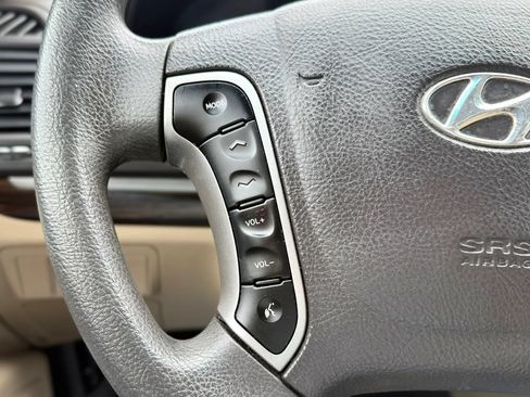 Used 2011 Hyundai Santa Fe GLS FWD image 13