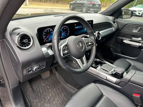 Used 2023 Mercedes-Benz GLB 250 4MATIC image 17