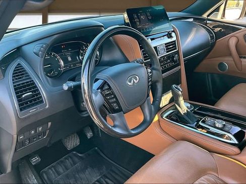 Used 2024 INFINITI QX80 Sensory w/ Cargo Package image 14
