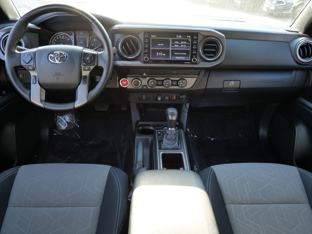 Certified 2020 Toyota Tacoma TRD Off-Road AWD/4WD image 15