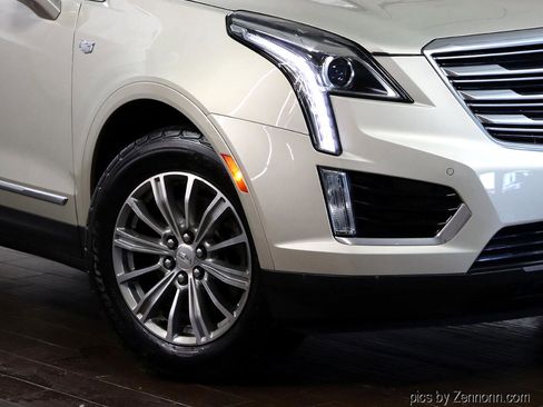 Used 2017 Cadillac XT5 Luxury image 3