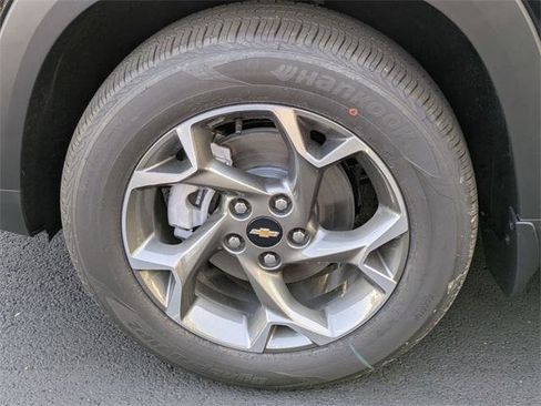 New 2026 Chevrolet Trax LT w/ Driver Confidence Package image 27