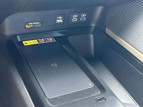 Used 2025 Toyota Camry SE w/ Convenience Package FWD image 26