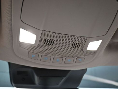 Used 2024 Ford Expedition Max XLT image 18