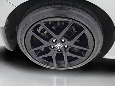 Used 2023 Honda Civic Sport image 9