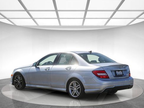 Used 2013 Mercedes-Benz C 250 Sedan image 3